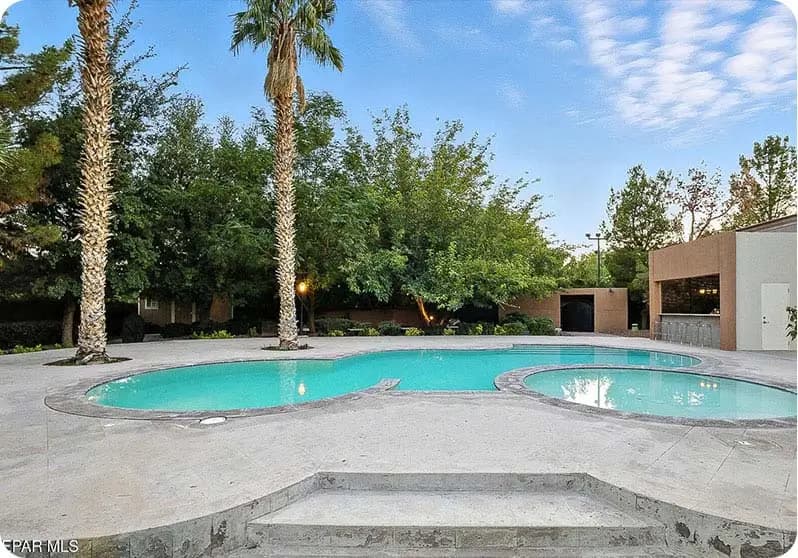 Upper Valley luxury pool
