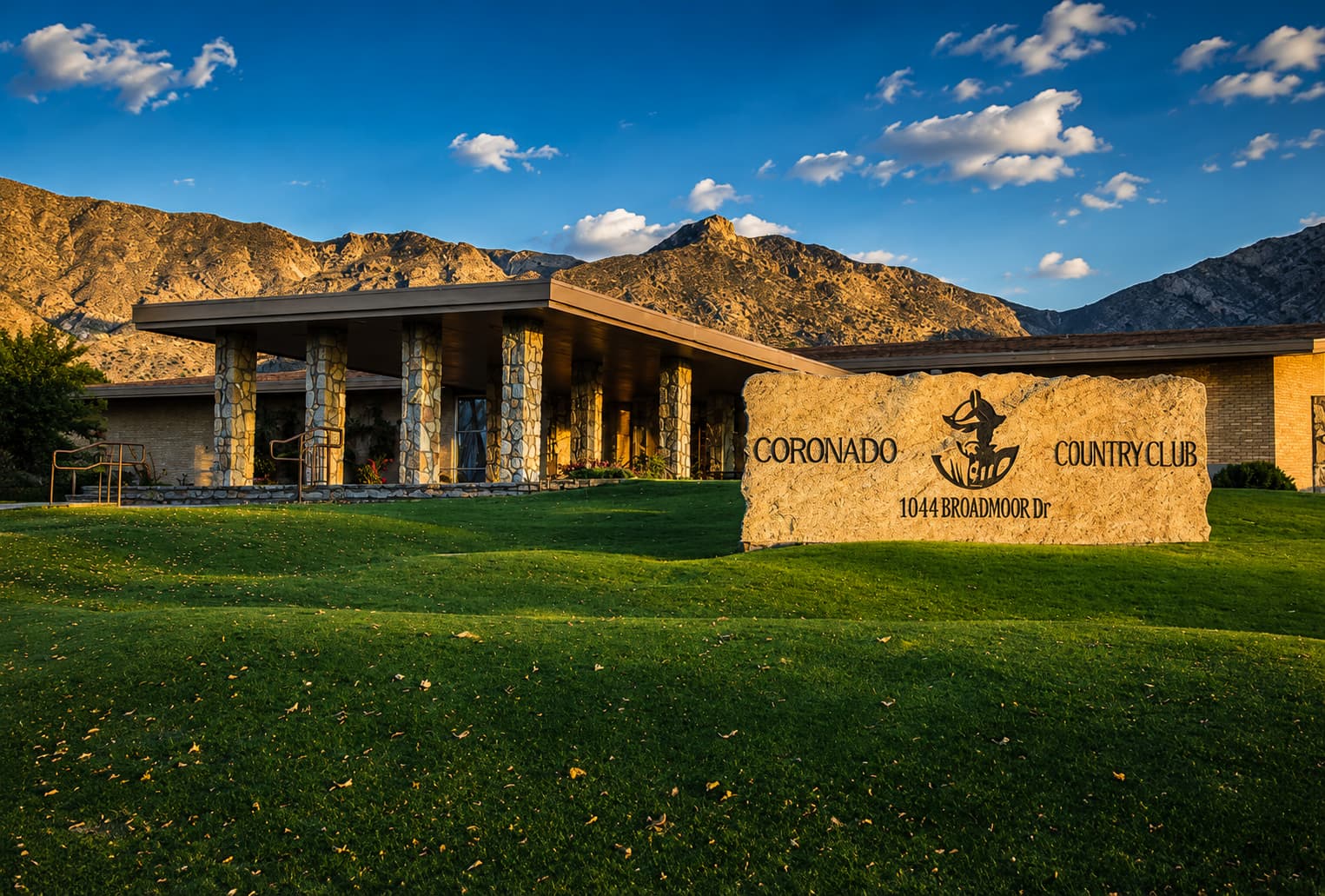 Upper Valley luxury pool