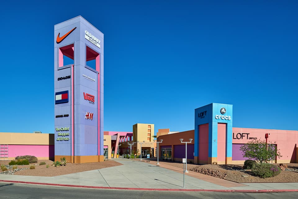Outlet Shoppes near Santa Teresa