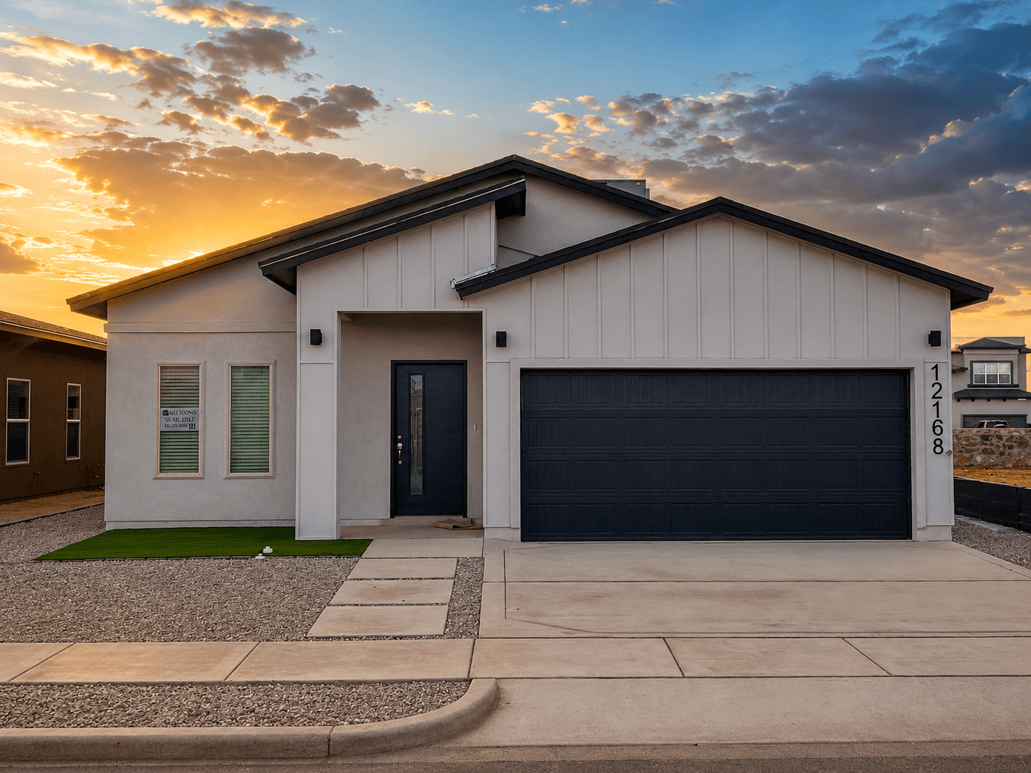 Homes and mountain views in Northeast El Paso, TX